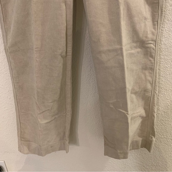 Patagonia Women’s Wide-Leg Cord Pants in Pumice NWT - Picture 3 of 10